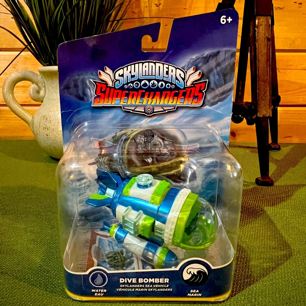 Skylanders Super Chargers
Dive Bomber